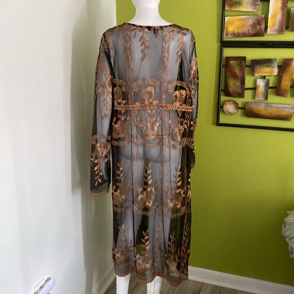 NWT Haute Monde black and gold floral kimono, coverup.  Size XL. - Picture 5 of 8